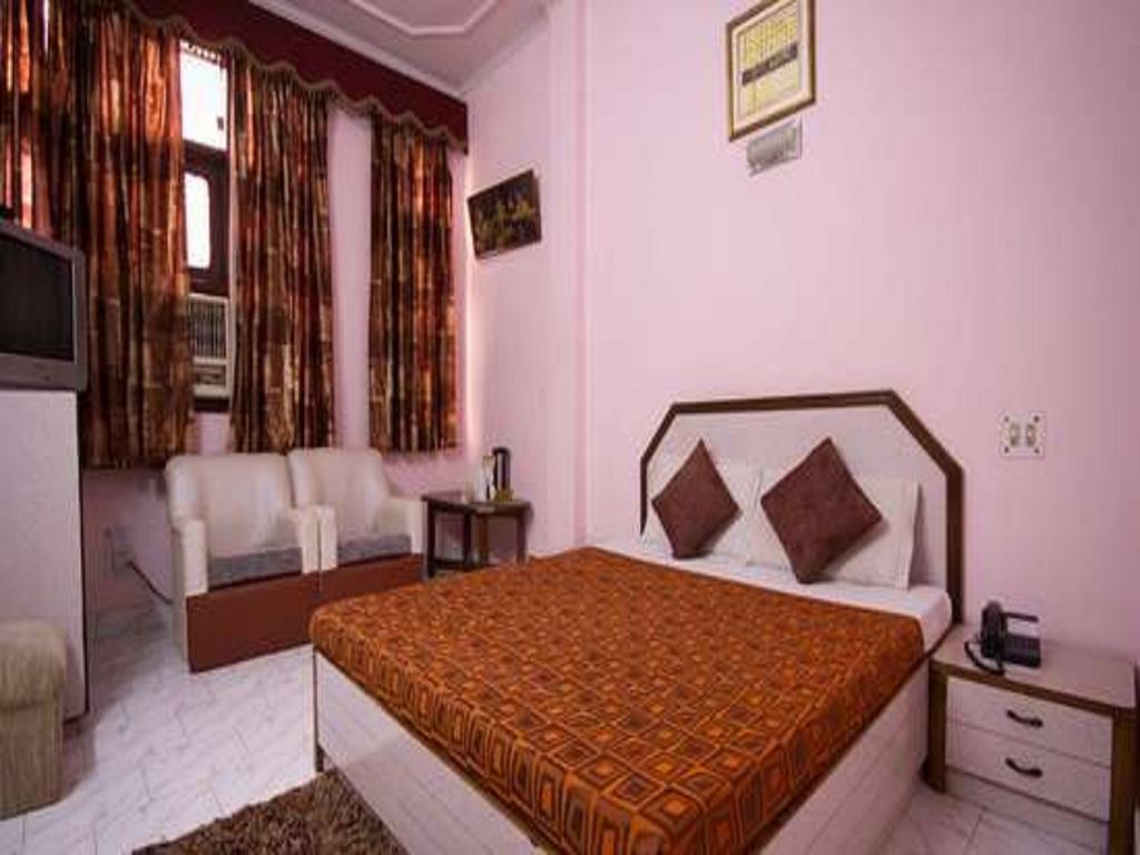 Hotel Woodland Deluxe New Delhi Rum bild